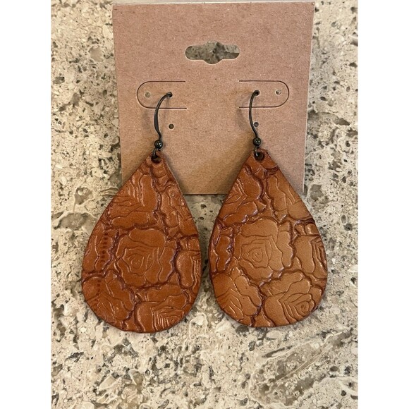100% Leather‎ Rose Teardrop Dangle Earrings, Handmade. - Picture 1 of 4